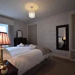 Duke's House, - Stunning Large - Town Centre On Your Doorstep - 5 Bedrooms & Sun Trap Garden - District Prázdninový dům Penrith
