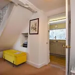 Duke's House, - Stunning Large - Town Centre On Your Doorstep - 5 Bedrooms & Sun Trap Garden - District 彭里斯