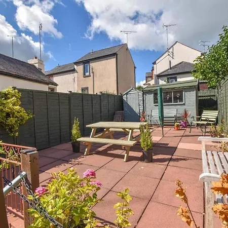 Duke's House, - Stunning Large - Town Centre On Your Doorstep - 5 Bedrooms & Sun Trap Garden - District * Penrith