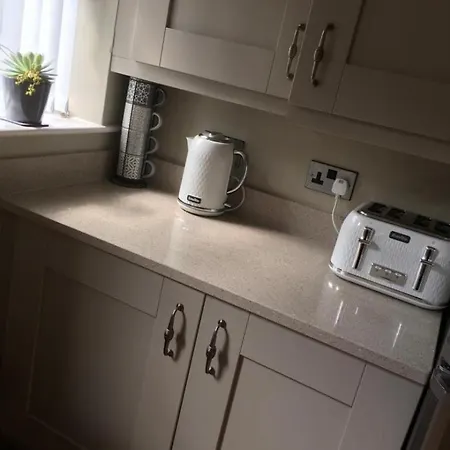 Holiday home Duke's House, - Stunning Large - Town Centre On Your Doorstep - 5 Bedrooms & Sun Trap Garden - District